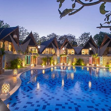 Dancing Villas Nusa Dua 努沙杜瓦 外观 照片